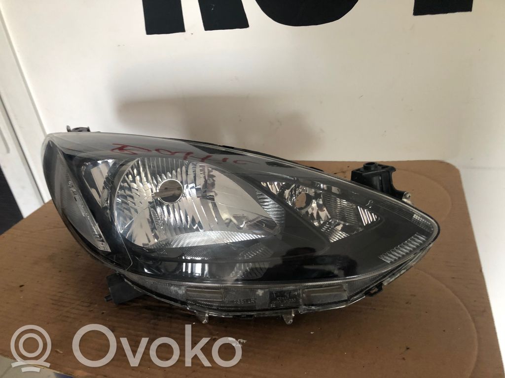 Mazda 2 Headlight/headlamp 