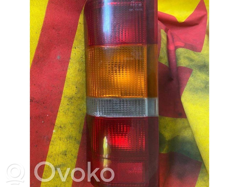 Rear/tail lights   90VB13405AB