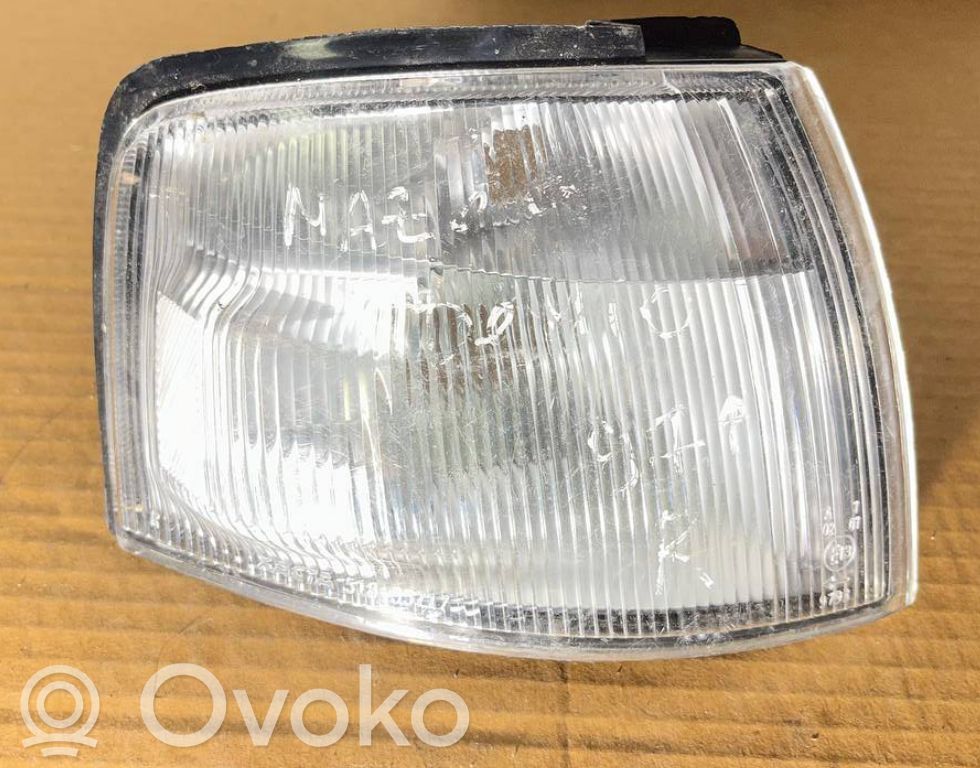 Front indicator light   518557176