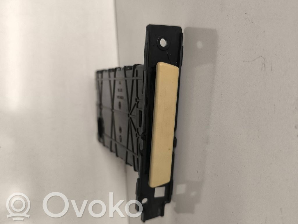 Glāžu turētājs   7127461,51457127461,7138795,150906,22167210