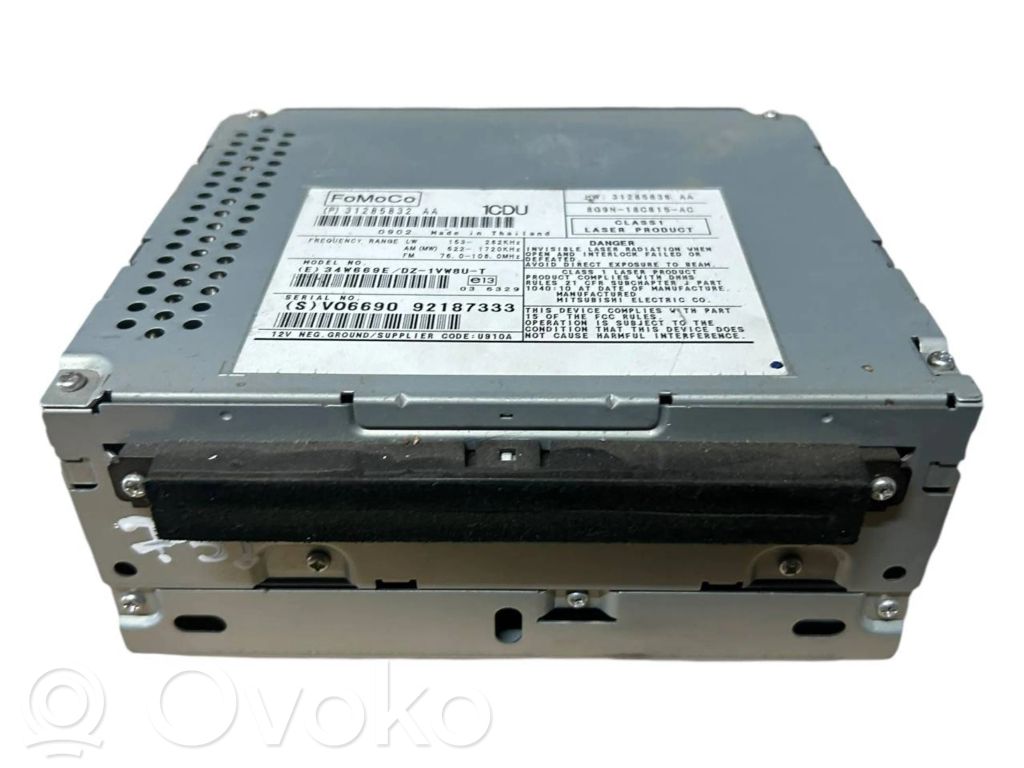 Volvo XC70 Unitate principală radio/CD/DVD/GPS 