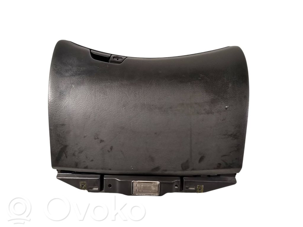 Volvo S60 Glove box 