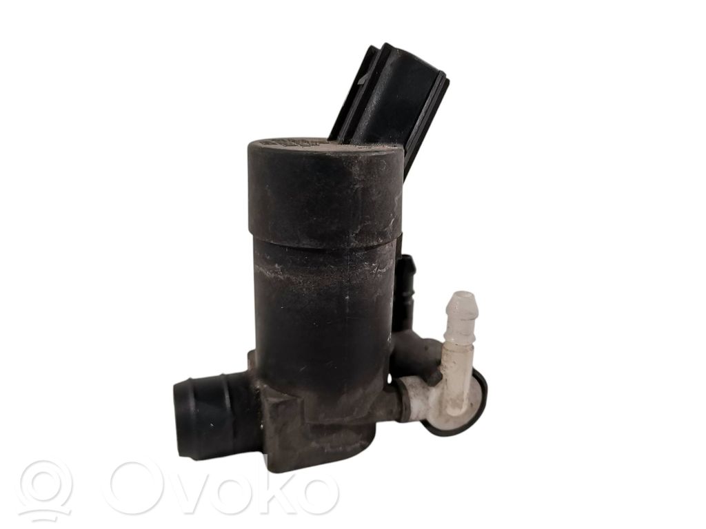 Volvo V50 Windscreen/windshield washer pump 