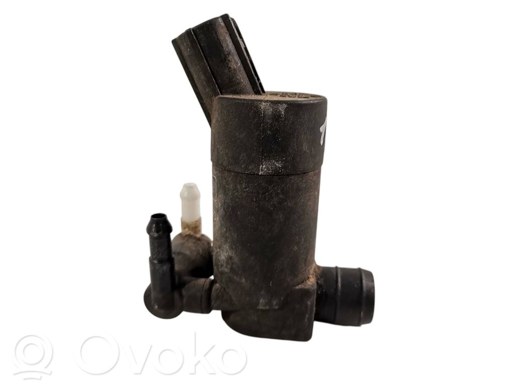 Volvo V50 Windscreen/windshield washer pump 