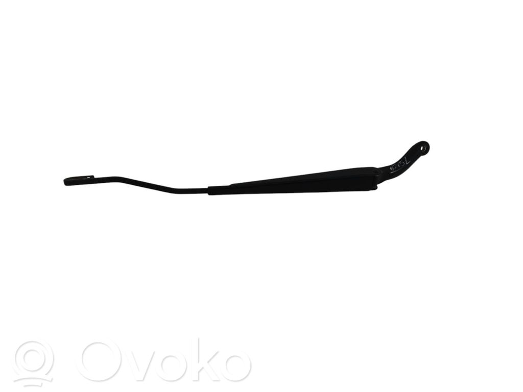 Volvo S80 Front wiper blade arm 