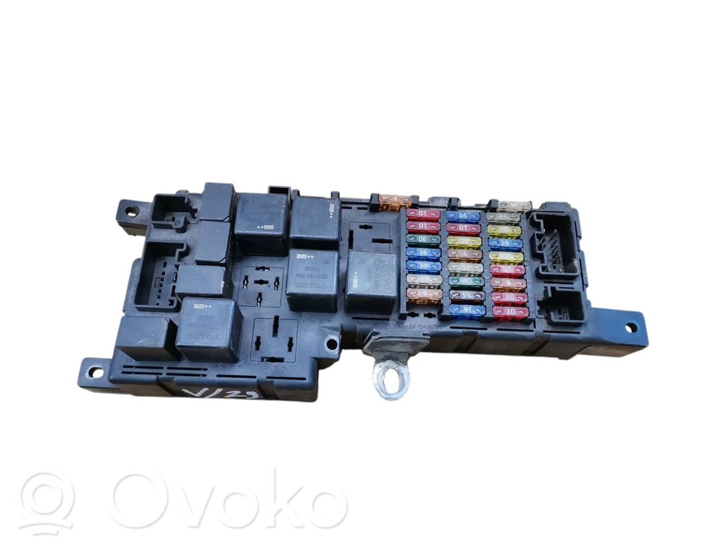 Volvo S60 Fuse module 