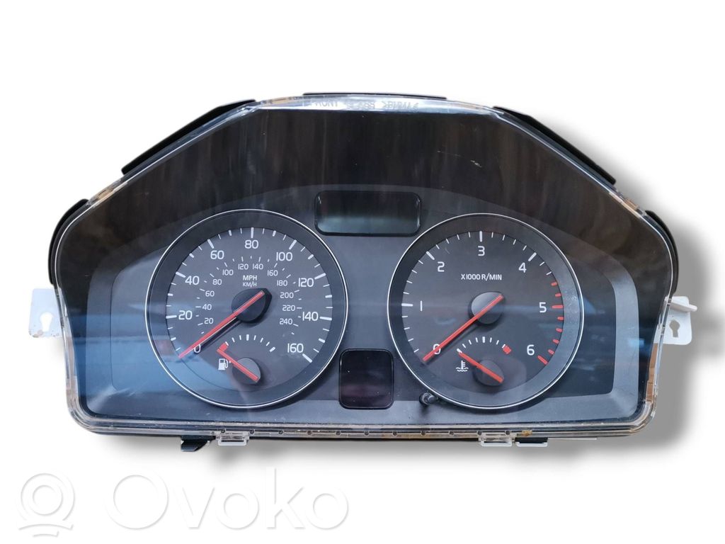 Volvo V50 Speedometer (instrument cluster) 
