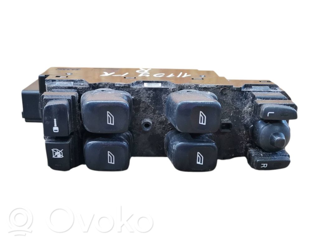 Volvo V70 Electric window control switch 