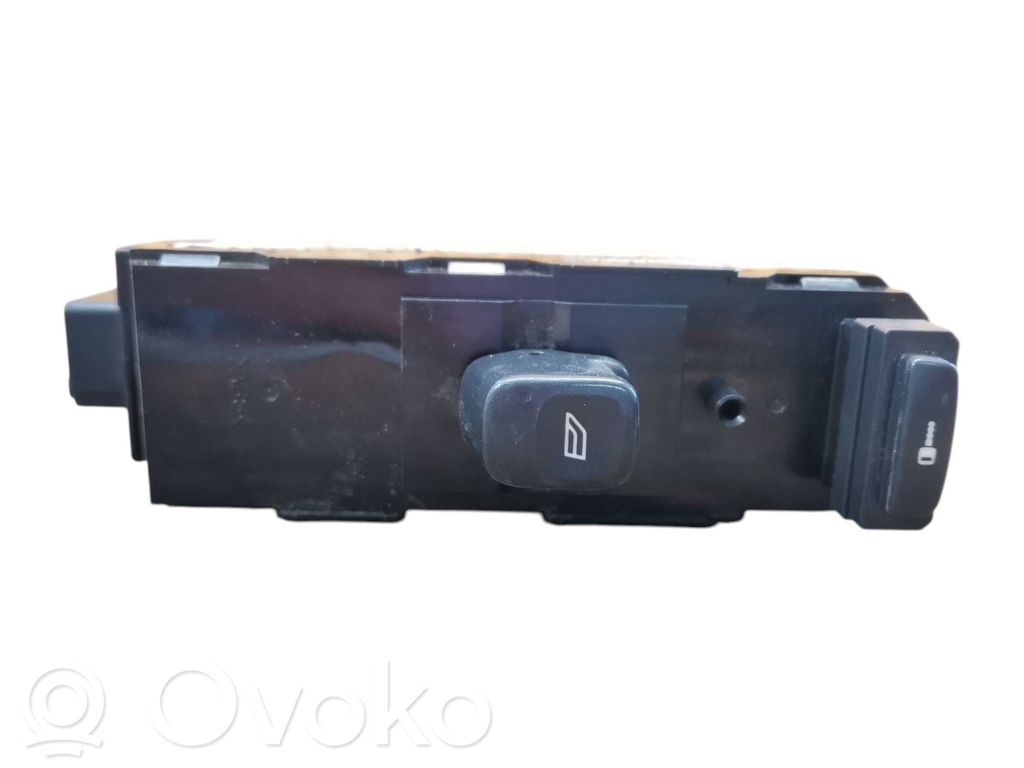 Volvo XC70 Electric window control switch 