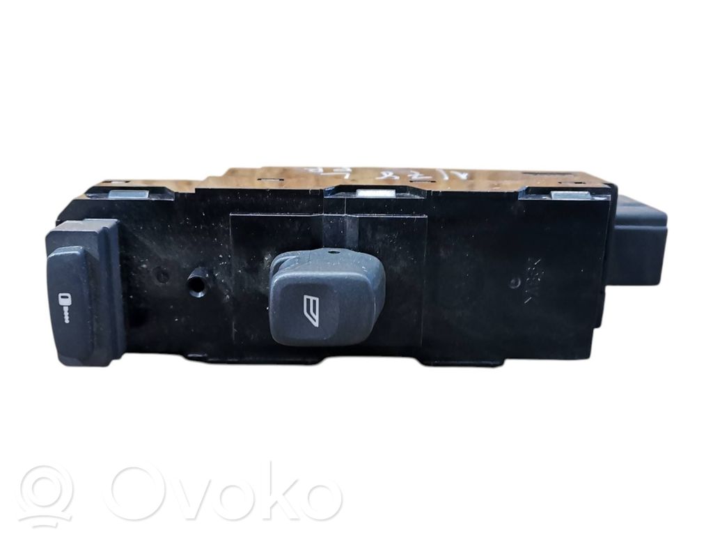 Volvo S60 Electric window control switch 