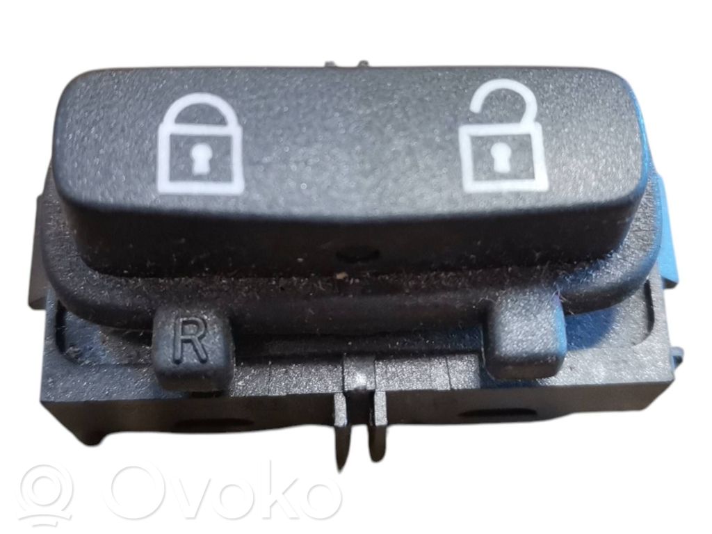 Volvo S80 Central locking switch button 