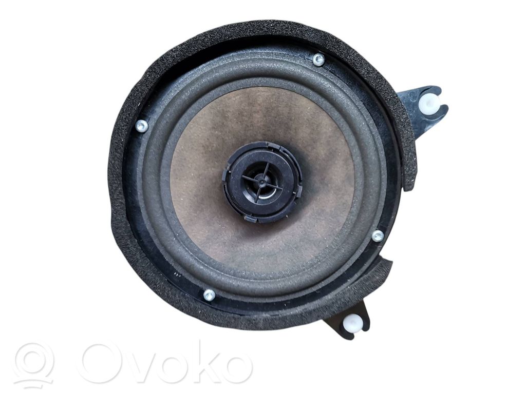 Volvo S70  V70  V70 XC Głośnik drzwi przednich 