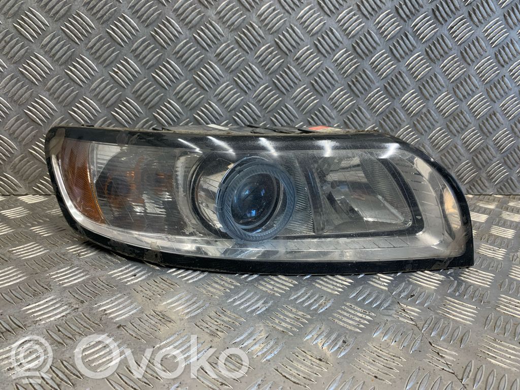 Volvo V50 Lampa przednia 