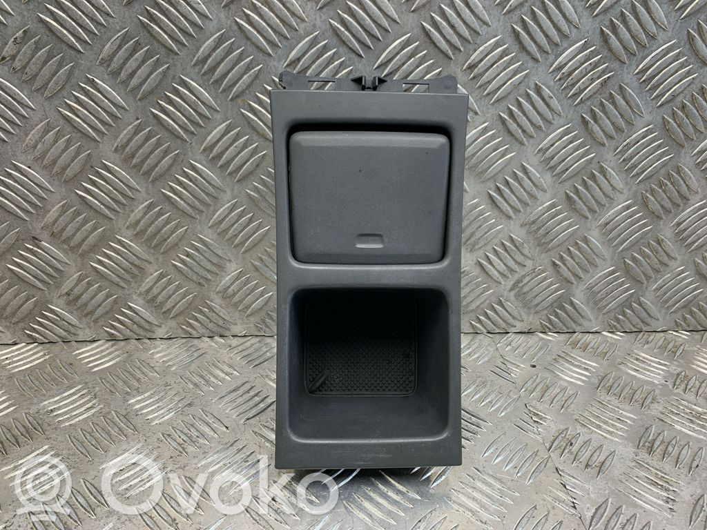 Volvo V70 Pelnutrauks (priekšā) 