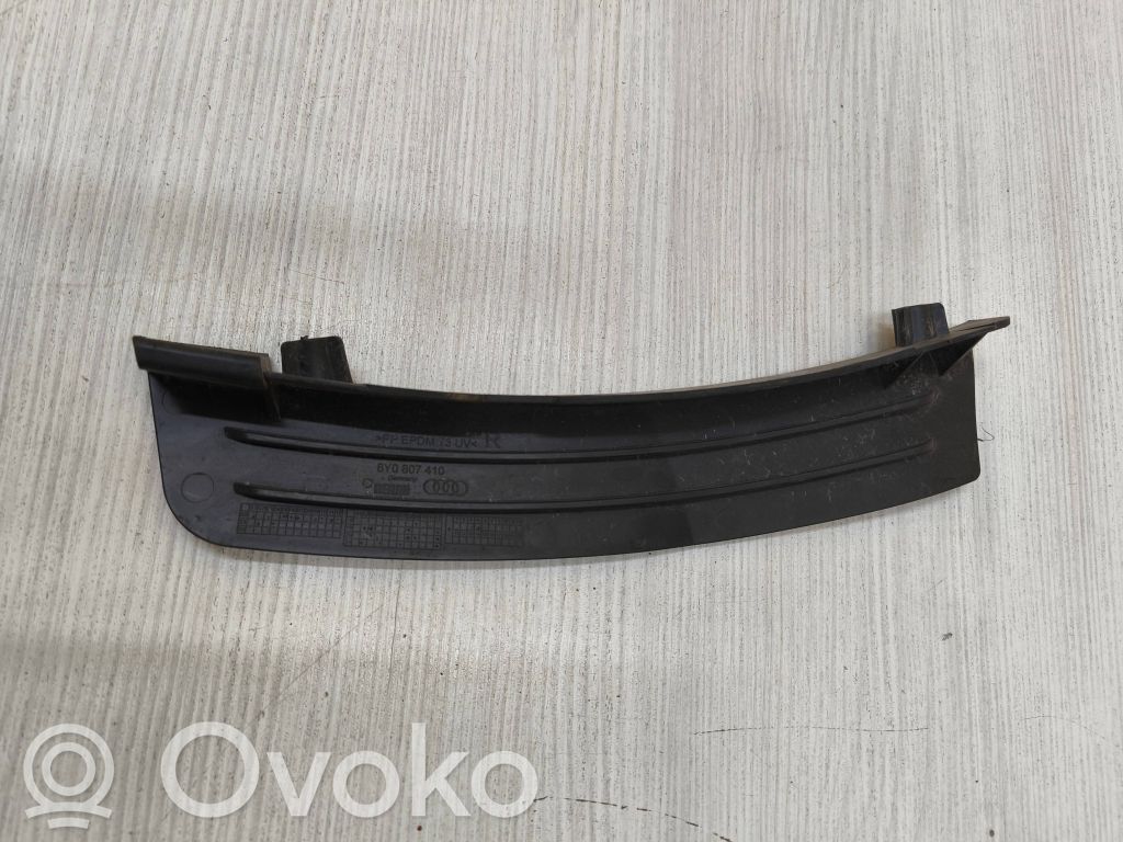 Front bumper mounting bracket   8Y0807410
