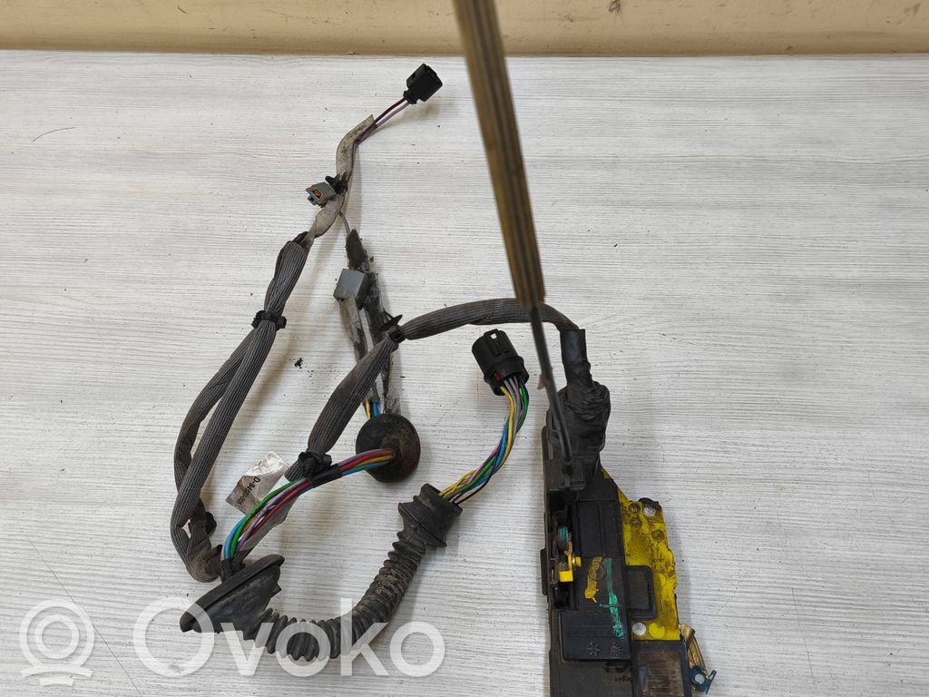 Volvo S60 Cerradura de puerta trasera 