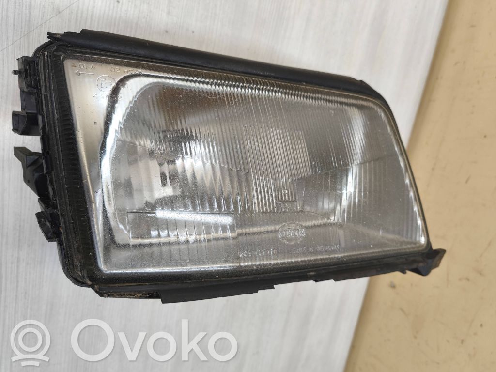 Audi 100 S4 C4 Scheinwerfer 
