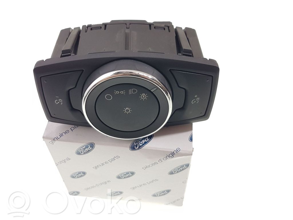 Ford Fusion II Light switch 