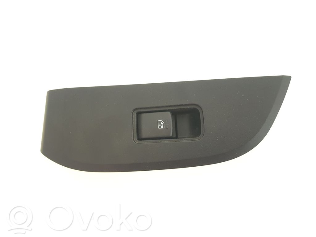Subaru Legacy Electric window control switch 