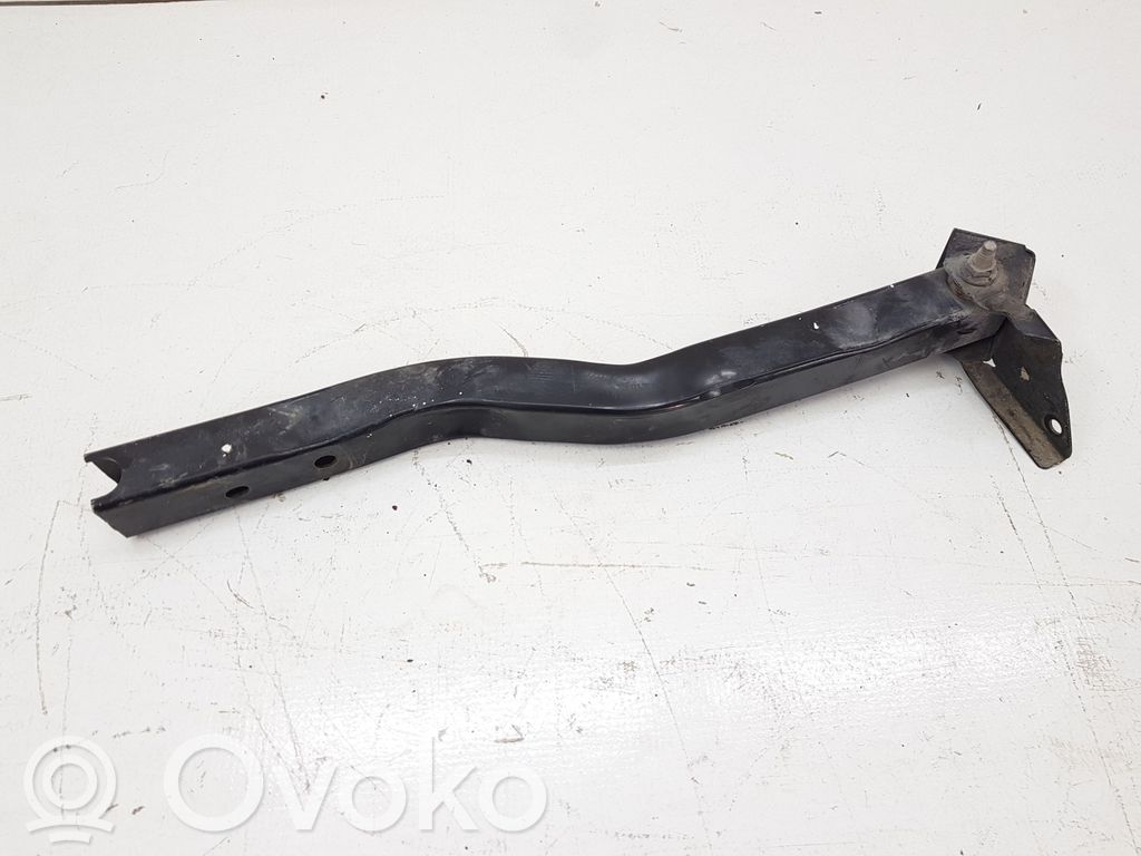 Priekinis traversas   101E44,K261A