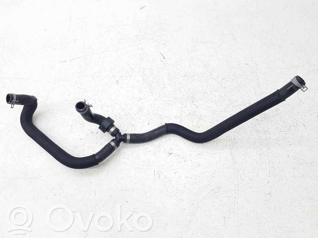 Ford Escape IV Engine coolant pipe/hose 