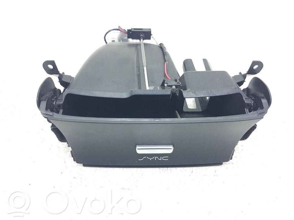 Ford Edge II plaukts 