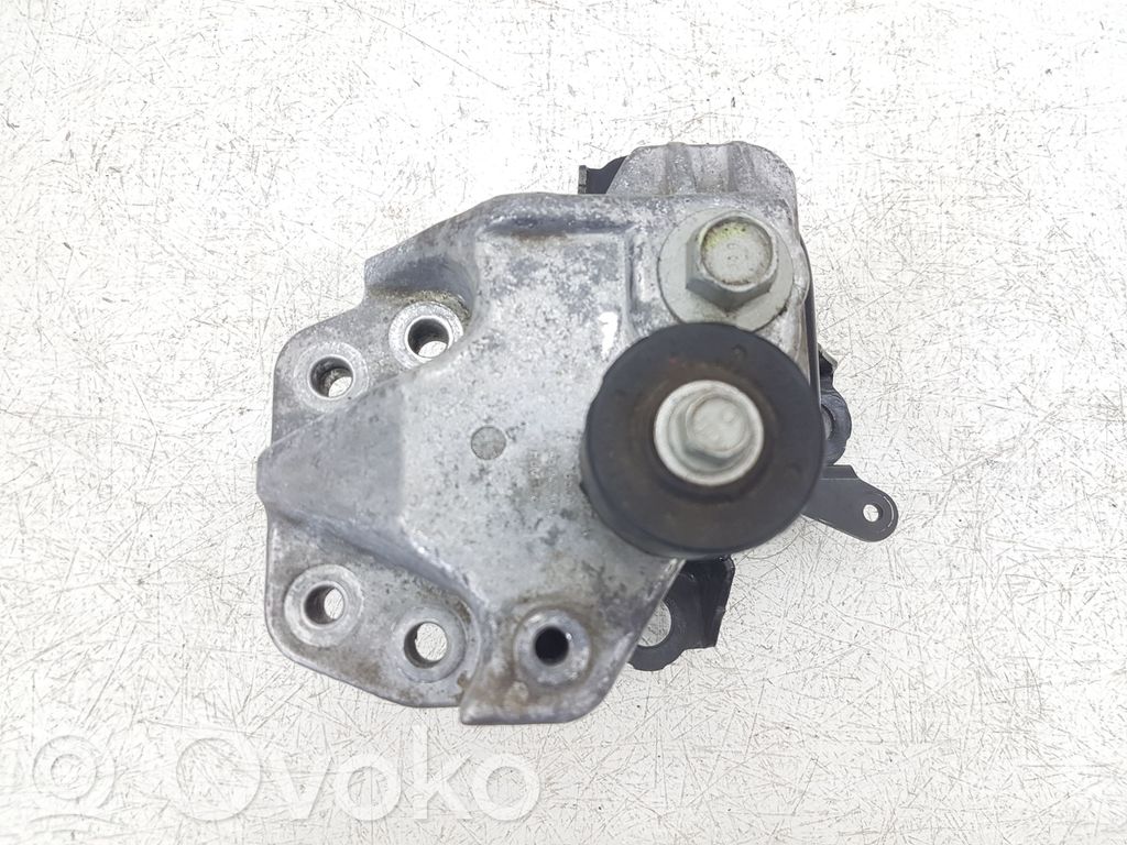 Ford Fusion II Engine mount bracket 