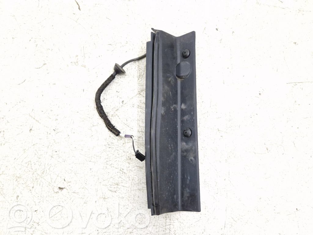 Tailgate/trunk/boot lid buffer   LB5BS406A76,LB5BS406A76A,LB5BS406A76AE,S323A