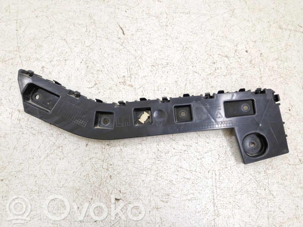 Ford Explorer VI Bumper support mounting bracket corner 