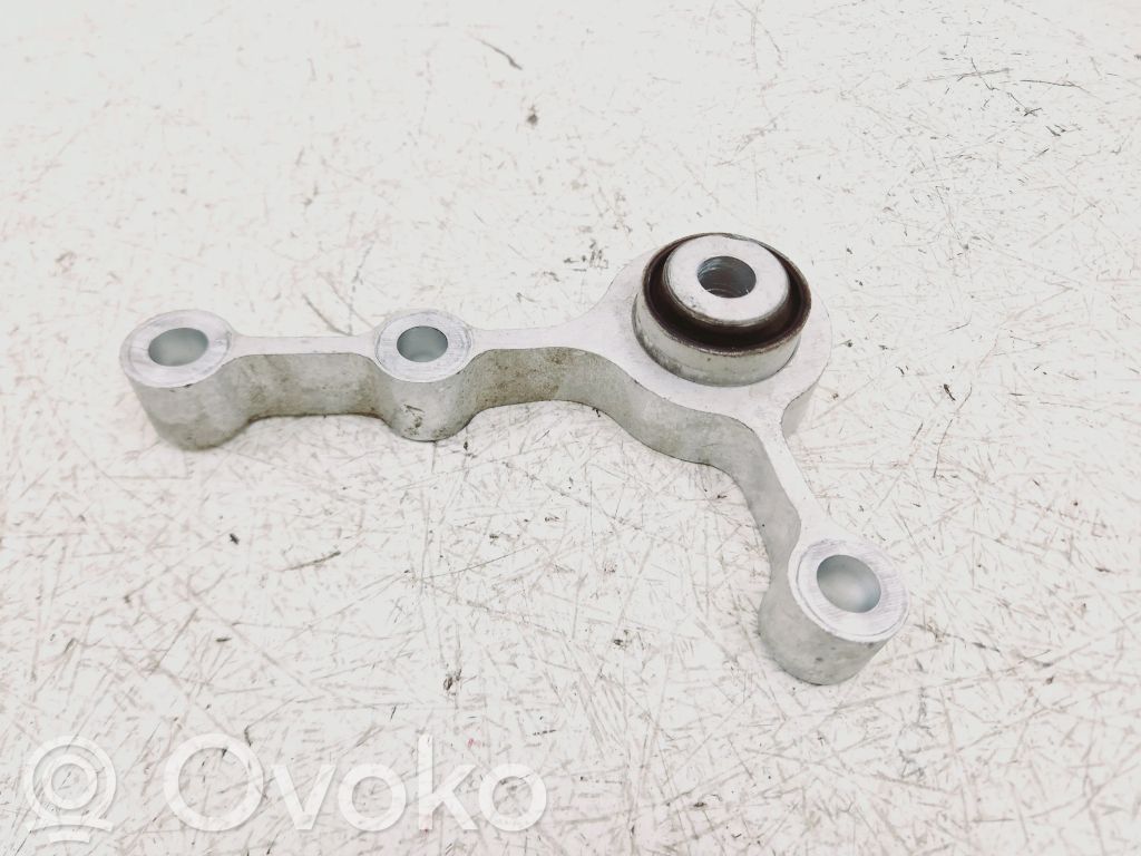 Ford Escape IV Gearbox mounting bracket 
