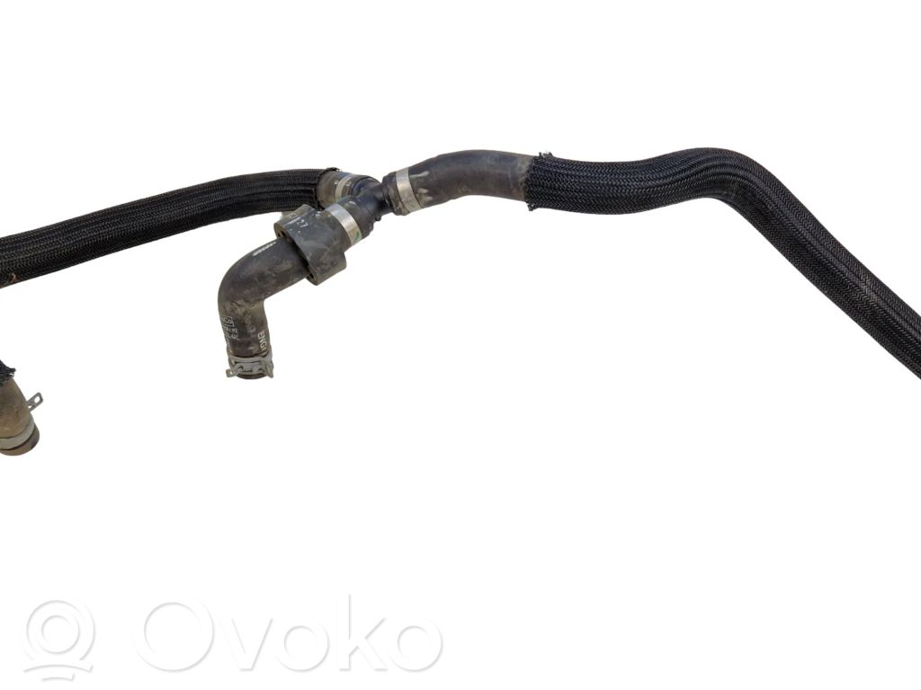 Ford Escape IV Engine coolant pipe/hose 