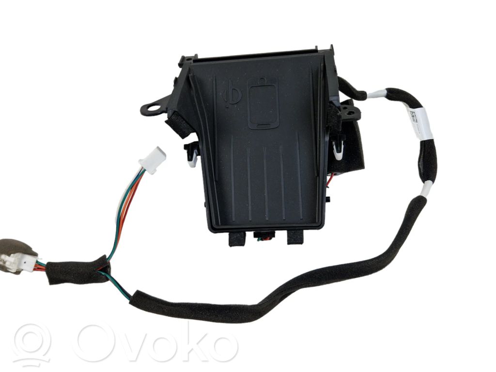 Subaru Legacy VII Wireless charging module 