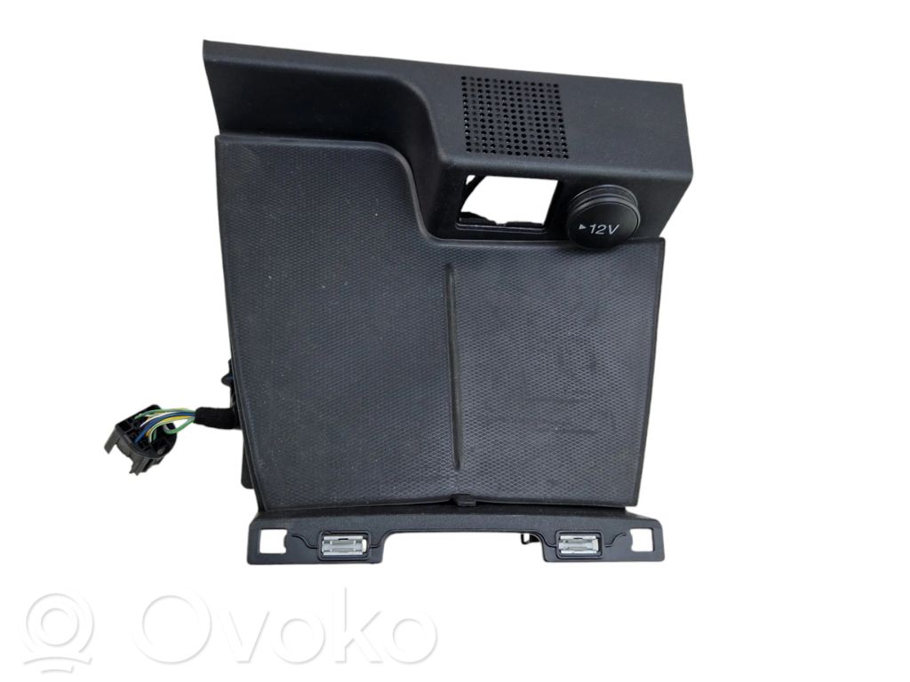 Ford Escape IV Box/scomparti cruscotto 