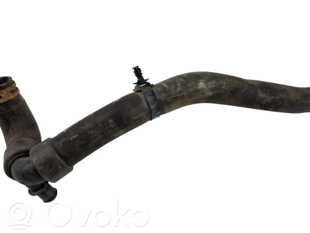 Ford Fusion II Engine coolant pipe/hose 