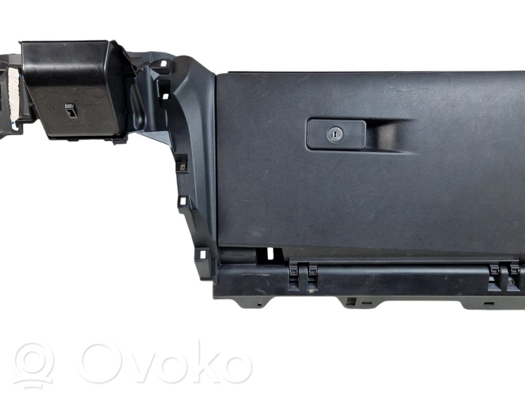 Subaru Outback (BT) Daiktadėžės (bordačioko) komplektas 