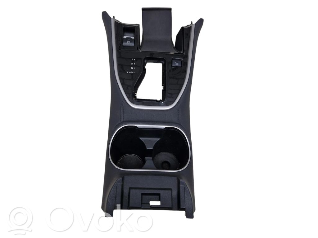 Subaru Outback (BT) Cup holder front 