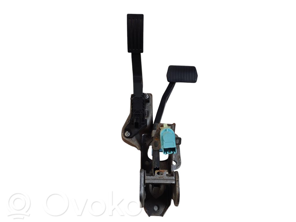 Ford Escape IV Pedal de freno 
