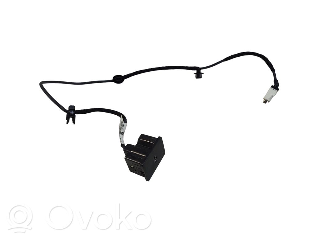 Ford Escape IV Enchufe conector USB 