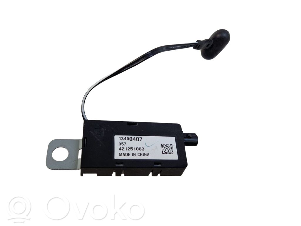 Chevrolet Camaro Aerial antenna amplifier 