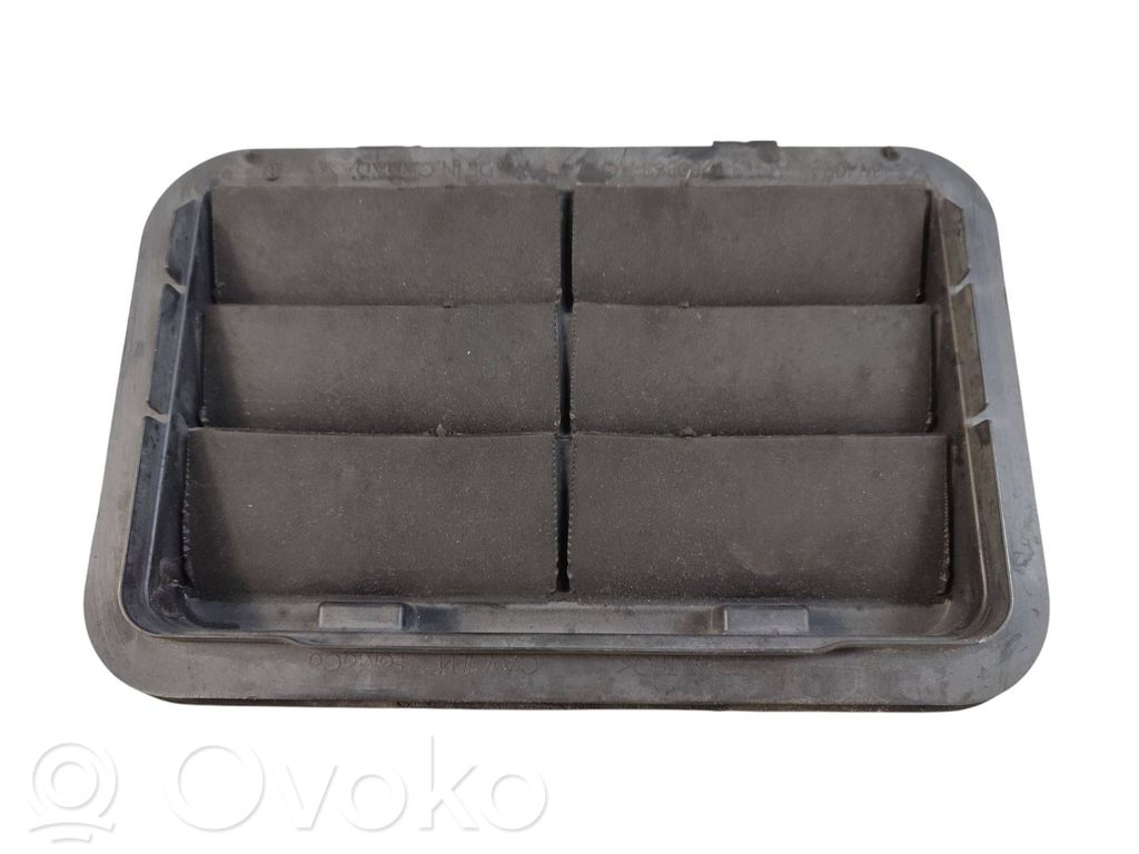 Ford Fusion II Quarter panel pressure vent 