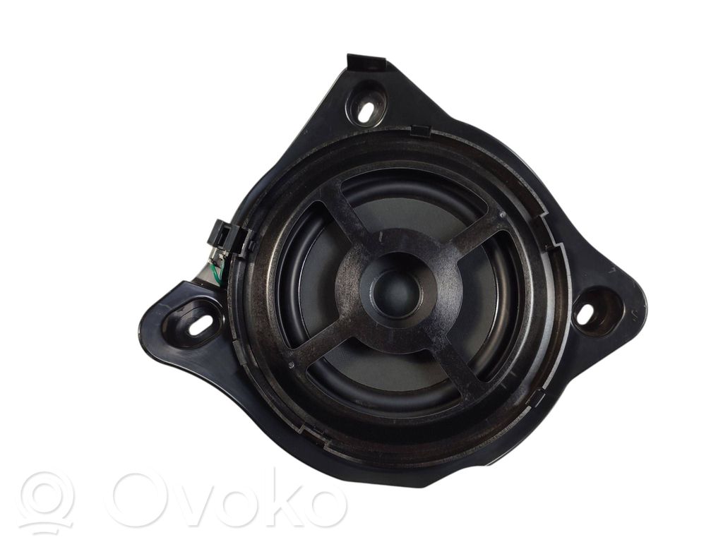 Mercedes-Benz C W205 Subwoofer speaker 