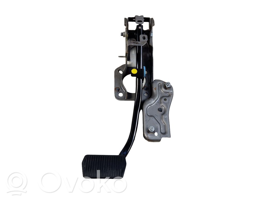Ford Escape IV Brake pedal 