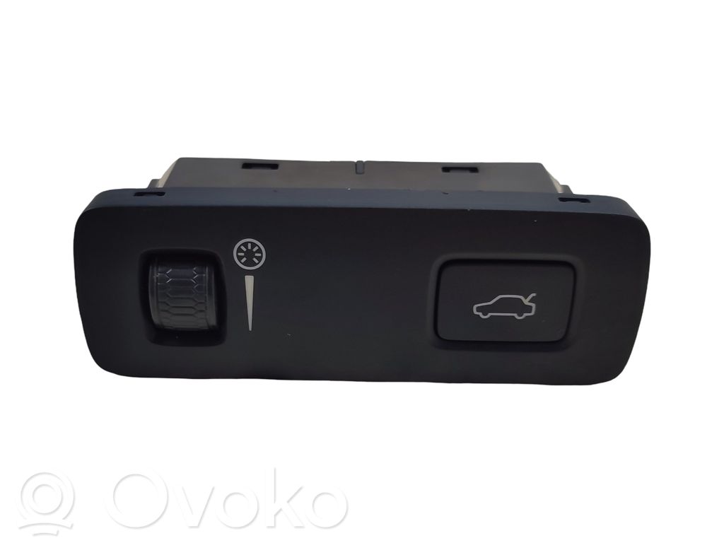Volvo XC60 Tailgate opening switch 