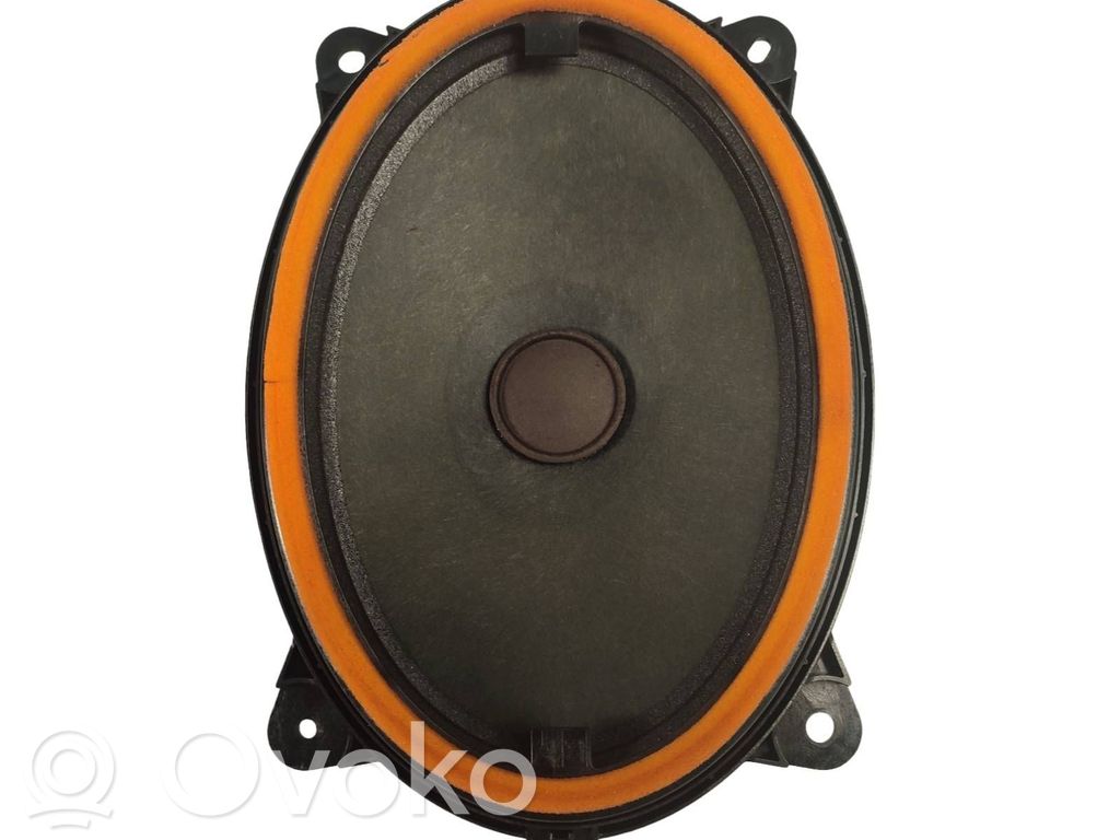 Subaru Outback (BS) Front door speaker 