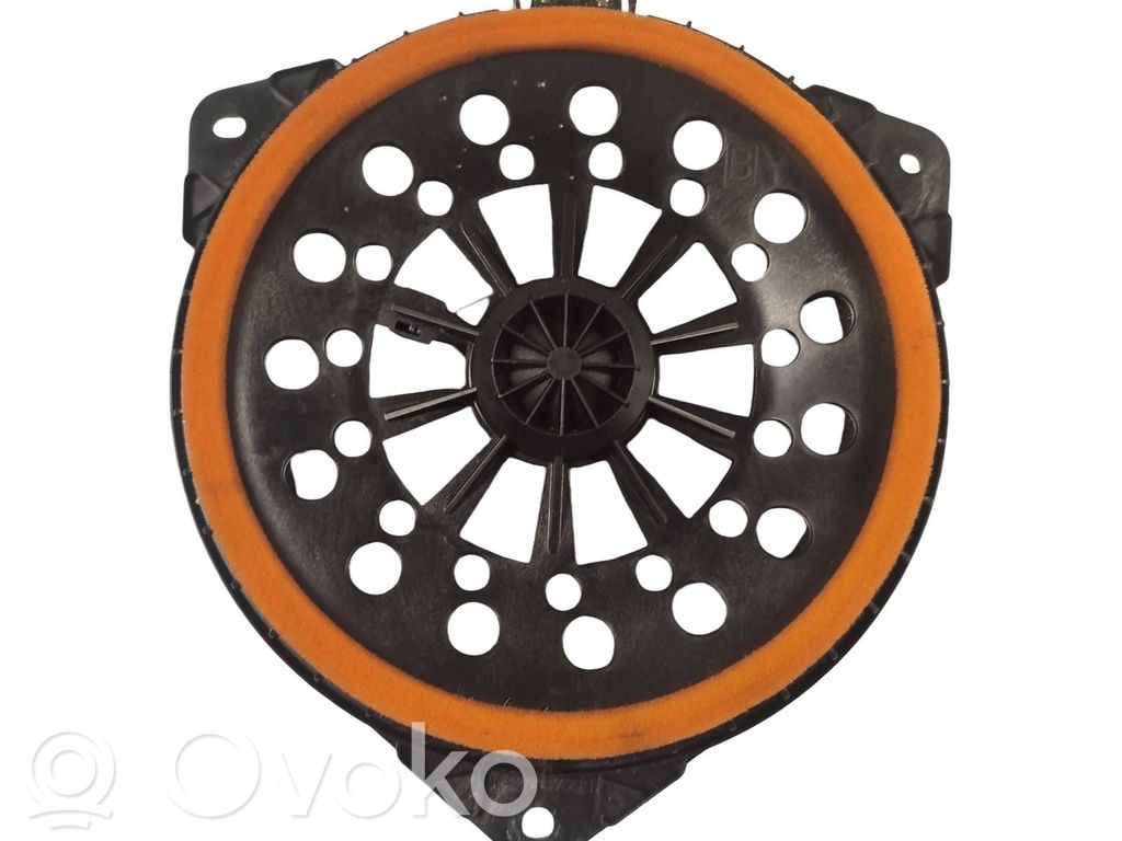 Subaru Outback (BS) Rear door speaker 