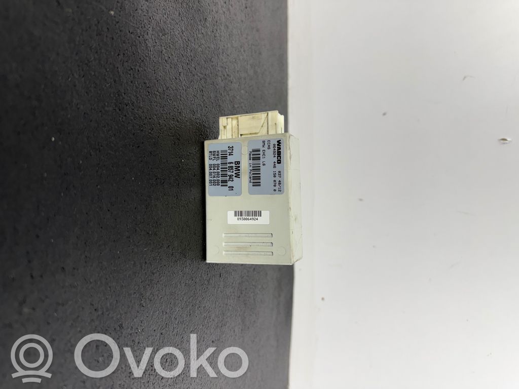 BMW 7 F01 F02 F03 F04 Sterownik / Moduł zawieszenia pneumatycznego 