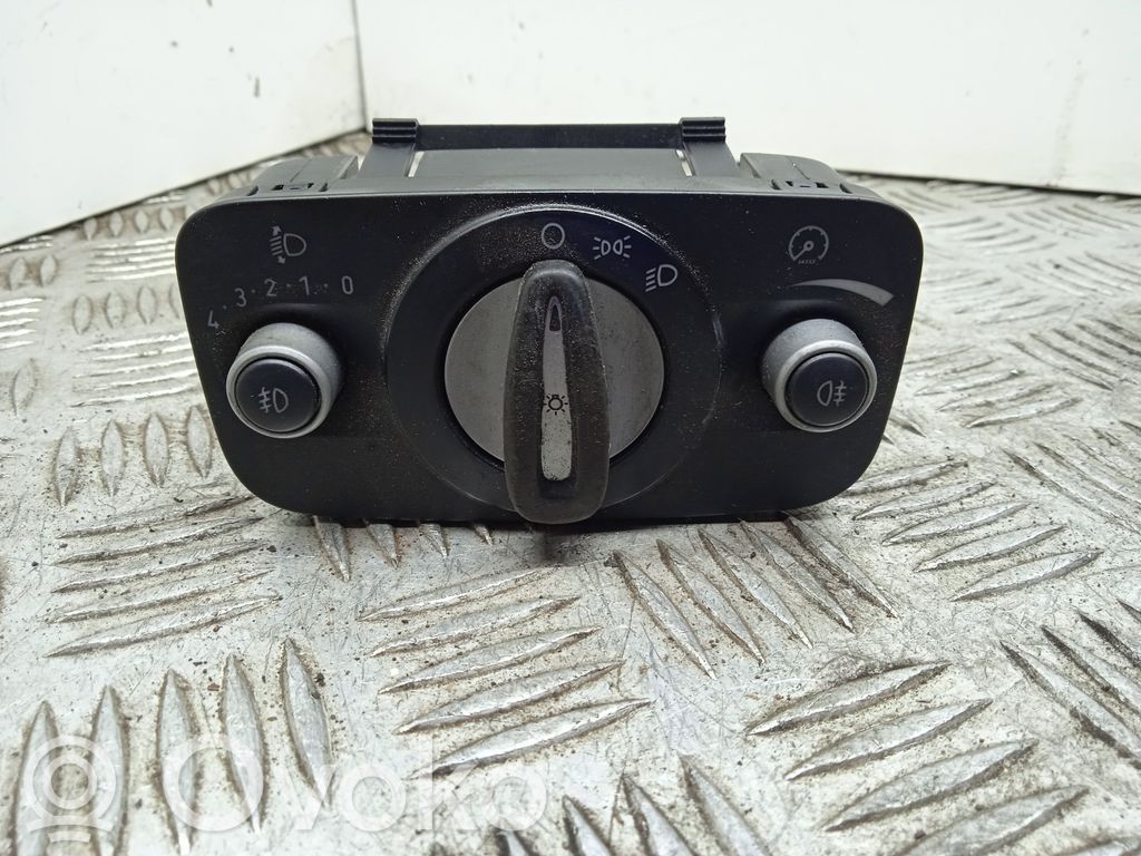 Light switch   AG9T13A024AB