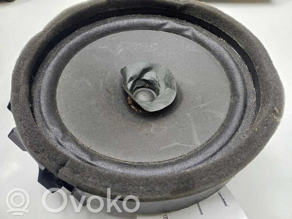 Mitsubishi Outlander Rear door speaker 