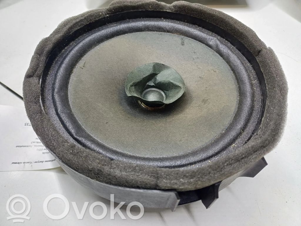 Mitsubishi Outlander Rear door speaker 