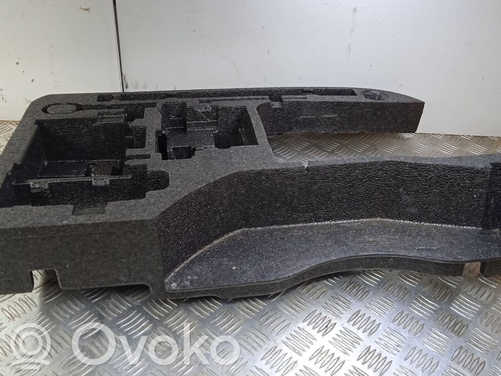 Audi TT TTS Mk2 Other trunk/boot trim element 